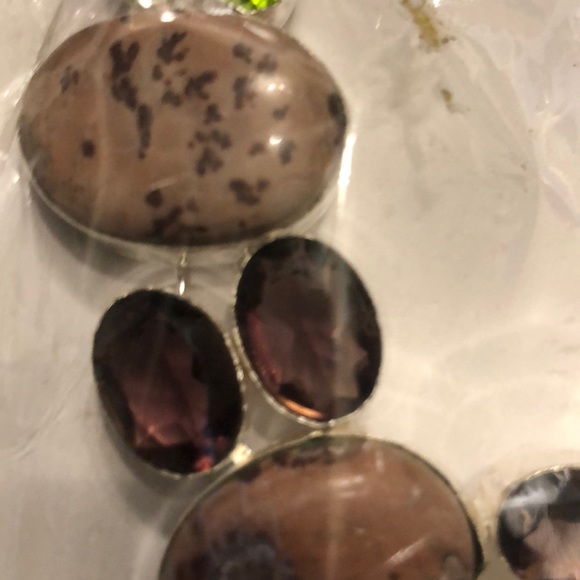 Necklace - Picture 2 of 3